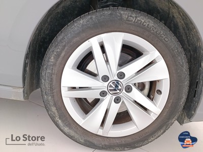 8 - Volkswagen Golf eschini auto