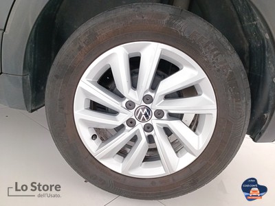 8 - Volkswagen T-Cross eschini auto