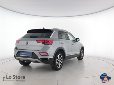 4 - Volkswagen T-Roc eschini auto
