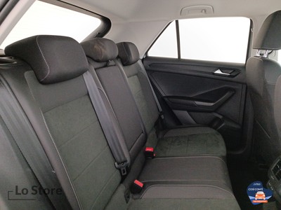 9 - Volkswagen T-Roc eschini auto