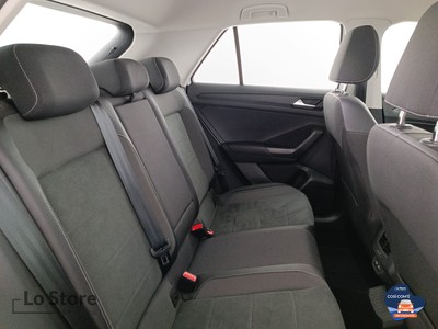 9 - Volkswagen T-Roc eschini auto