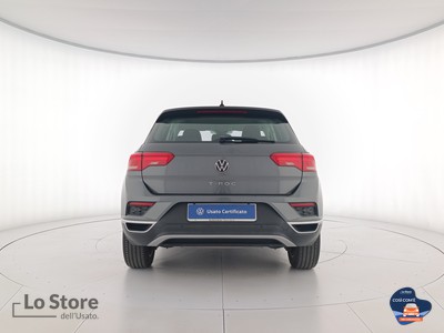 5 - Volkswagen T-Roc eschini auto