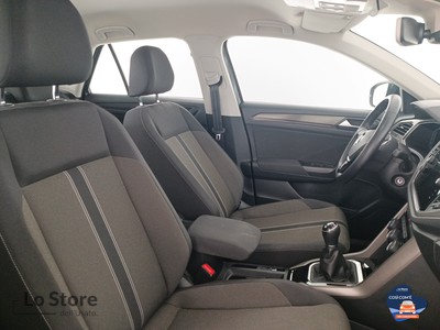 10 - Volkswagen T-Roc eschini auto