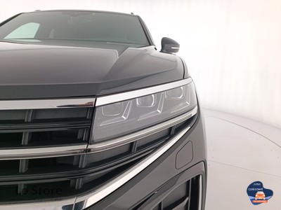 7 - Volkswagen Touareg eschini auto