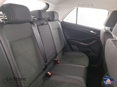 9 - Volkswagen T-Roc eschini auto