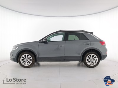 3 - Volkswagen T-Roc eschini auto