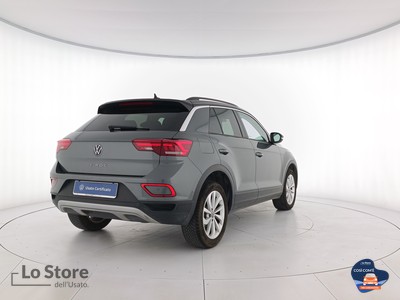 4 - Volkswagen T-Roc eschini auto
