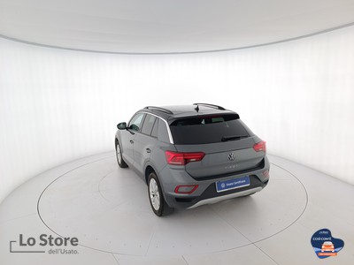 6 - Volkswagen T-Roc eschini auto