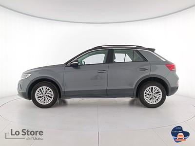 3 - Volkswagen T-Roc eschini auto