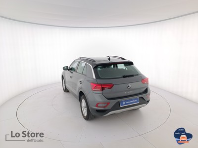 6 - Volkswagen T-Roc eschini auto