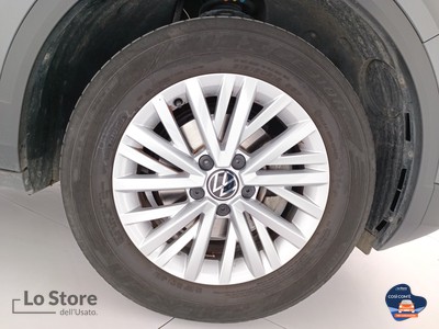 8 - Volkswagen T-Roc eschini auto