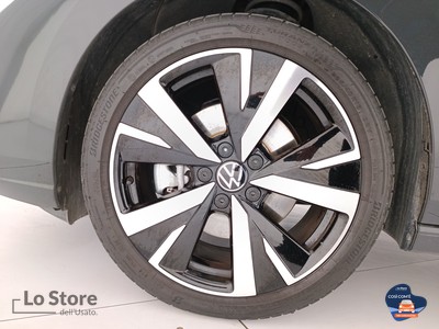 8 - Volkswagen Golf eschini auto