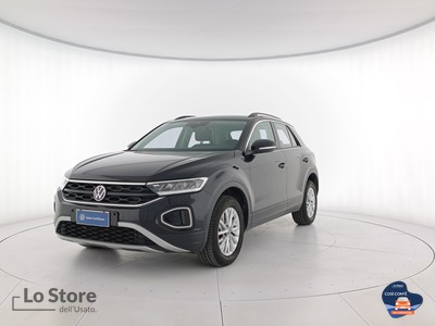 1 - Volkswagen T-Roc eschini auto
