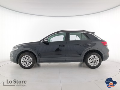 3 - Volkswagen T-Roc eschini auto