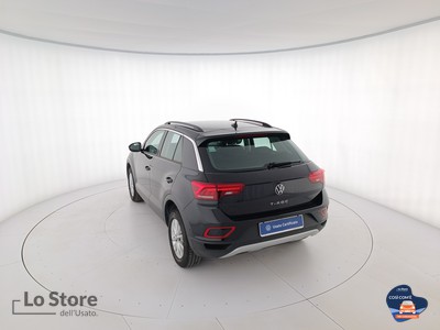 6 - Volkswagen T-Roc eschini auto