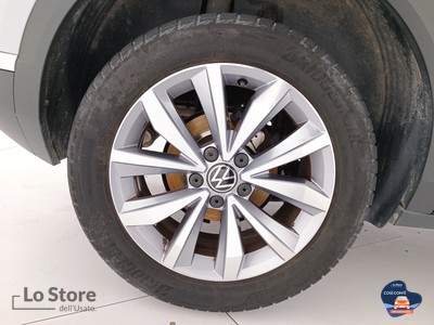 8 - Volkswagen T-Roc eschini auto