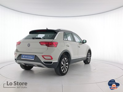 4 - Volkswagen T-Roc eschini auto