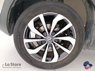 8 - Volkswagen T-Roc eschini auto