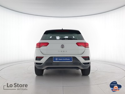 5 - Volkswagen T-Roc eschini auto
