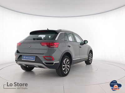 4 - Volkswagen T-Roc eschini auto