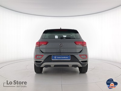 5 - Volkswagen T-Roc eschini auto