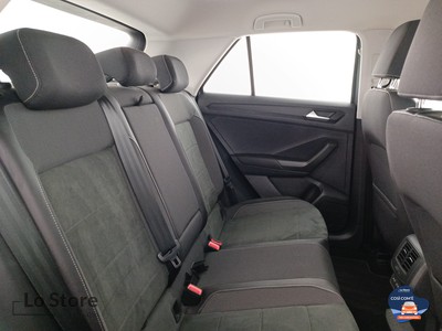 9 - Volkswagen T-Roc eschini auto