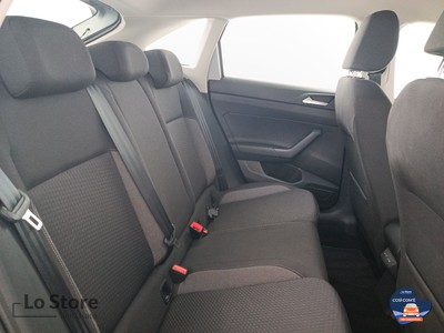 9 - Volkswagen Taigo eschini auto