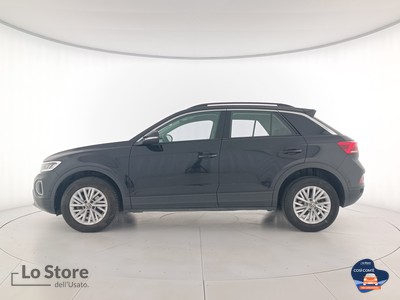 3 - Volkswagen T-Roc eschini auto