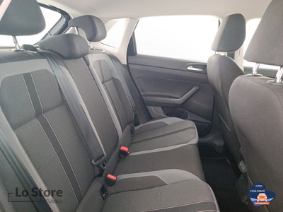 9 - Volkswagen Polo eschini auto