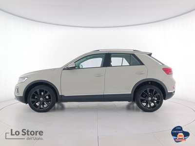 3 - Volkswagen T-Roc eschini auto