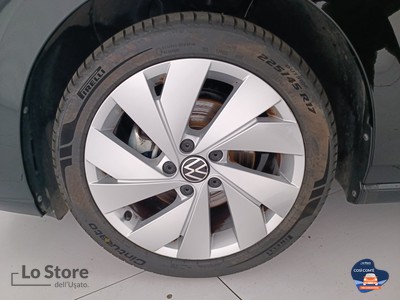 8 - Volkswagen Golf eschini auto