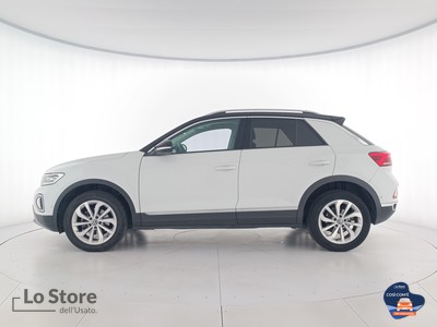 3 - Volkswagen T-Roc eschini auto