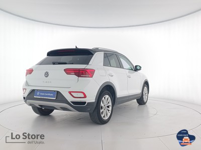 4 - Volkswagen T-Roc eschini auto