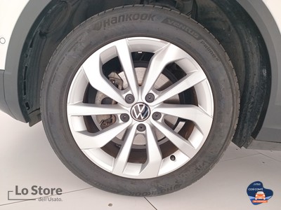 8 - Volkswagen T-Roc eschini auto