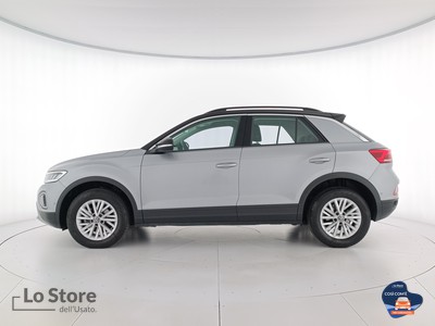 3 - Volkswagen T-Roc eschini auto
