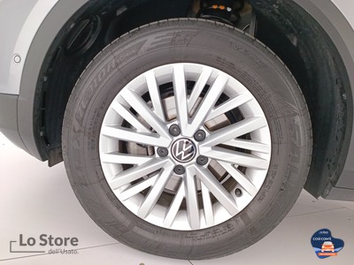 8 - Volkswagen T-Roc eschini auto