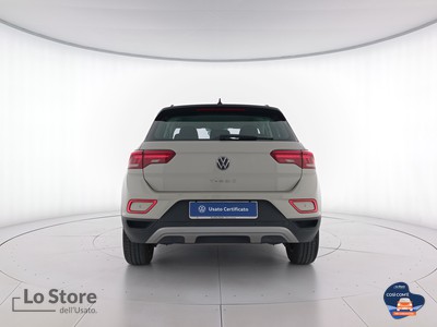 5 - Volkswagen T-Roc eschini auto