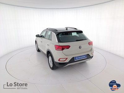 6 - Volkswagen T-Roc eschini auto