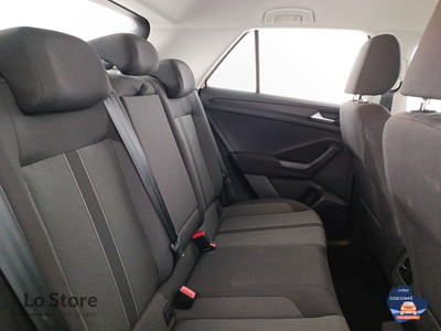 9 - Volkswagen T-Roc eschini auto