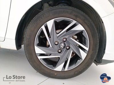 8 - Hyundai i20 eschini auto
