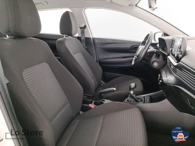 10 - Hyundai i20 eschini auto