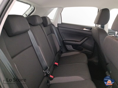 9 - Volkswagen Polo eschini auto