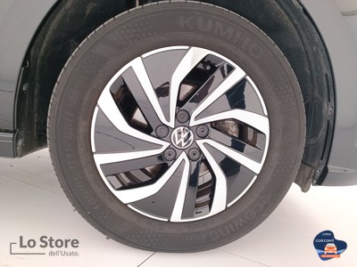 8 - Volkswagen Polo eschini auto