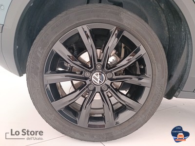 8 - Volkswagen T-Roc eschini auto