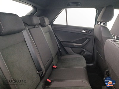9 - Volkswagen T-Roc eschini auto