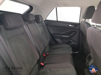 9 - Volkswagen T-Roc eschini auto