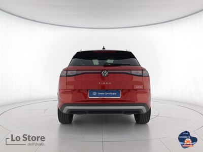 5 - Volkswagen T-Roc eschini auto