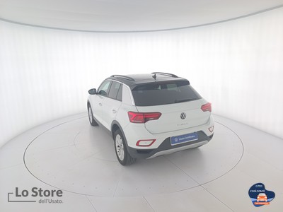 6 - Volkswagen T-Roc eschini auto