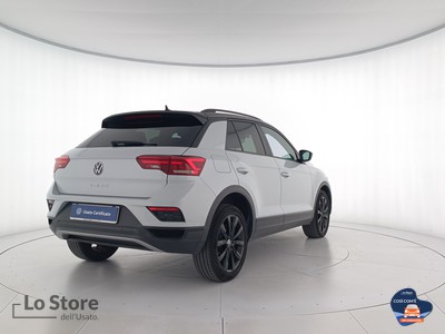 4 - Volkswagen T-Roc eschini auto