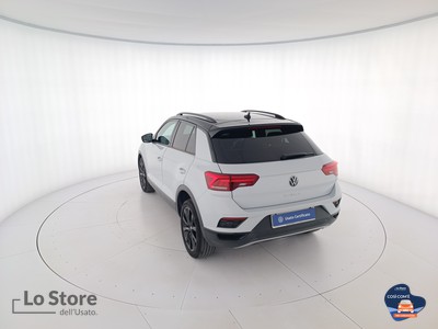 6 - Volkswagen T-Roc eschini auto